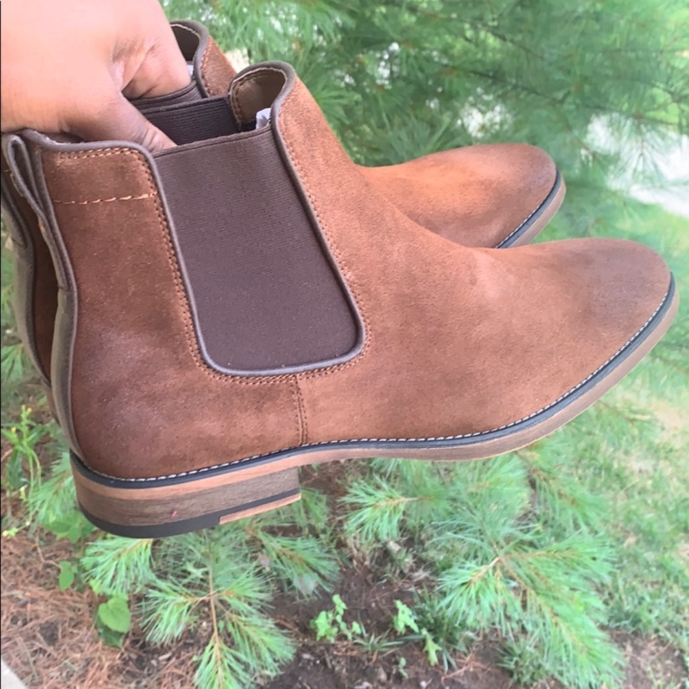 Chelsea boots US size 9